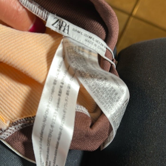 Zara Orange and White Tank Top with Color-Block Design - Picture 13 of 15